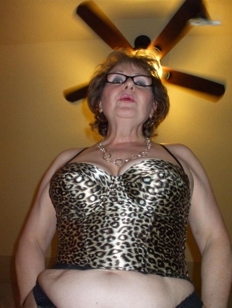 bbw glasses pretty pictures