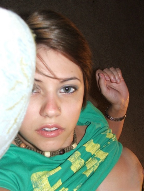selfie free naked picture