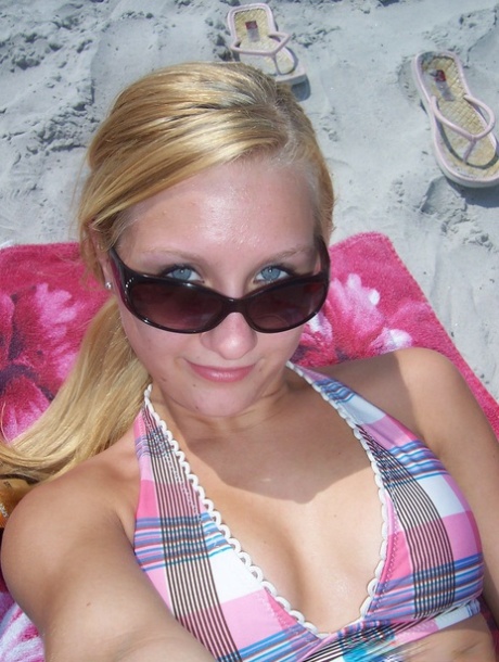 teenage-selfie xxx top img