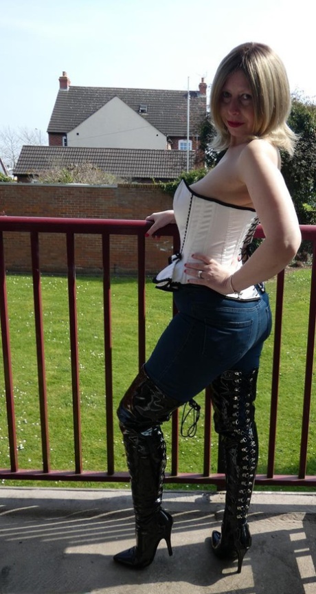 Posh Sophia pretty model galleries