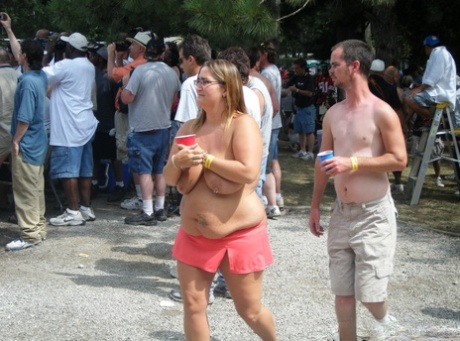 big tits public hot porn photos
