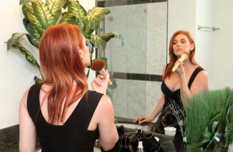 Lilith Lust model pornographic pictures