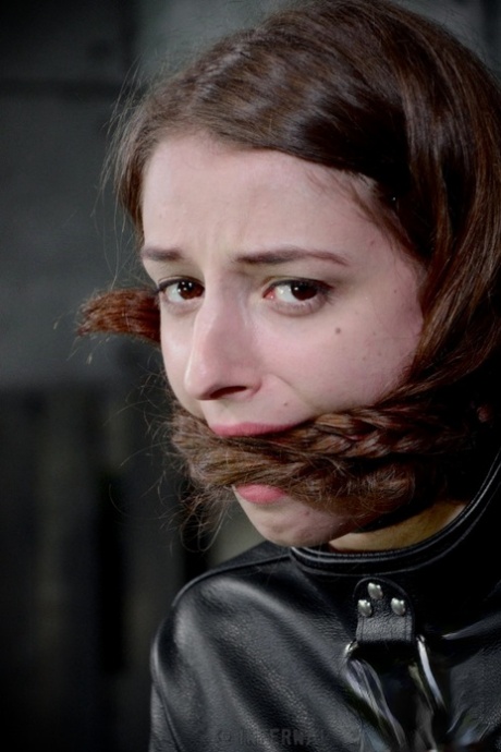 tiener bdsm kunst heet archief