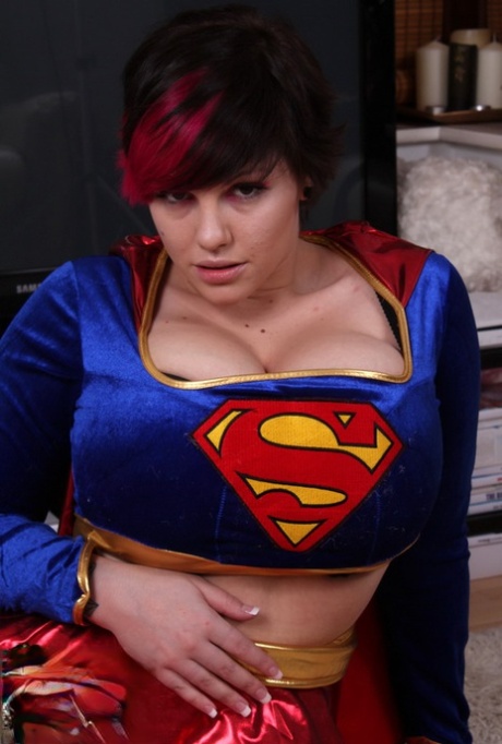prsatá cosplay pornografii pro dospělé img