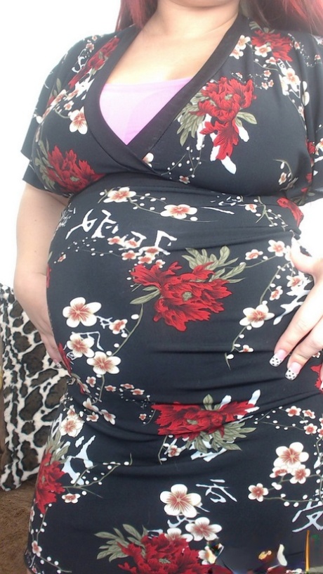 pregnant milf top photos