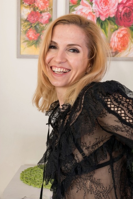 Alika Alba star sex picture