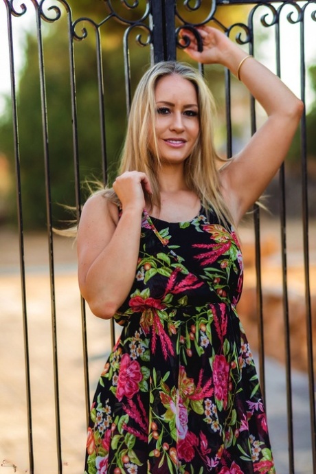 Candice Collyer star gallery