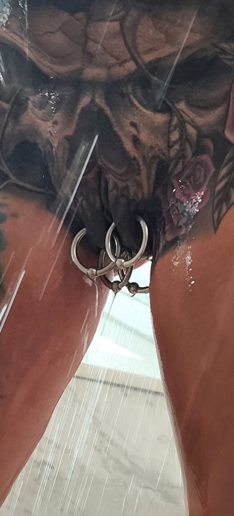 tetovaža vagine umjetnost gola slika