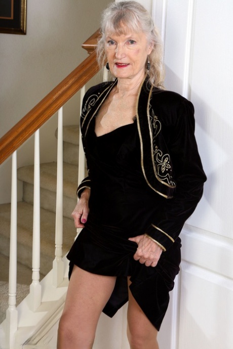 Linda Jones pornstar high quality picture
