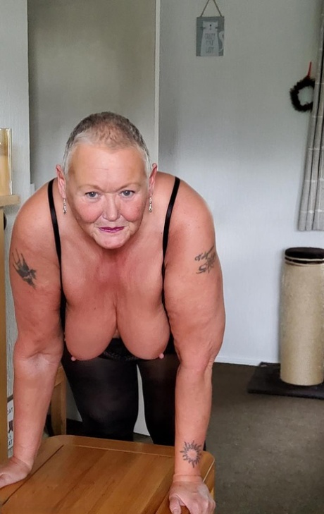 Valgasmic Exposed pornstar adult pictures
