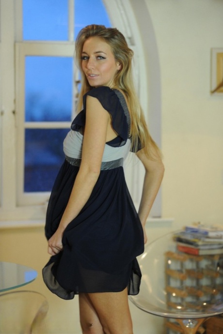 milf nederdel pornografisk gratis fotos