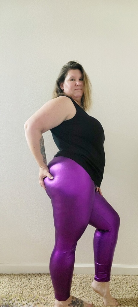 mollige Leggings porno erwachsene bilder