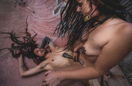 puppejobb naken sex arkiv