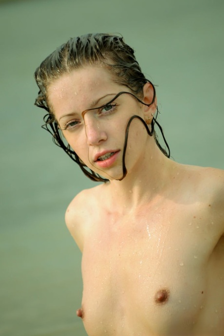 Mika Ameli model beautiful photo
