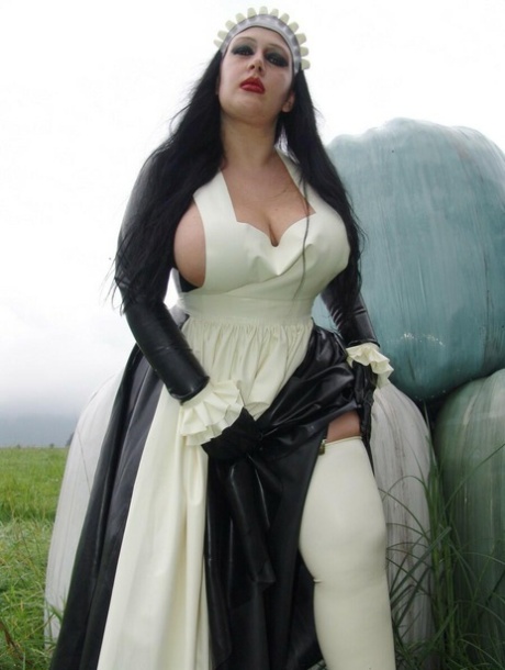 uniform naked galleries