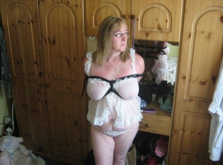 buttet bondage ret perfekt pic