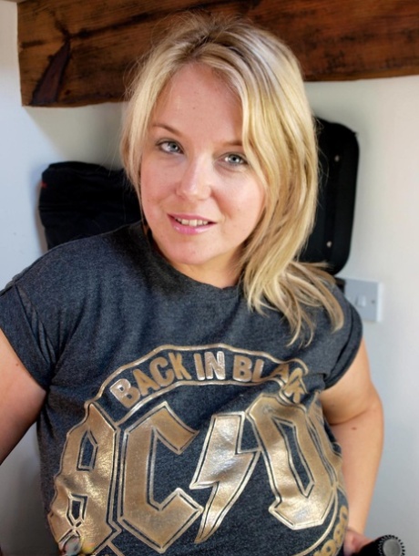 mollige amateur milf kunst erotisch foto