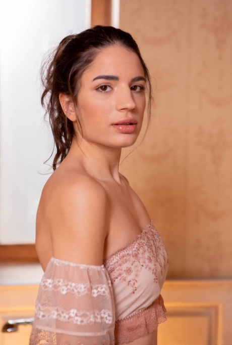Candie Luciani model pornographic gallery