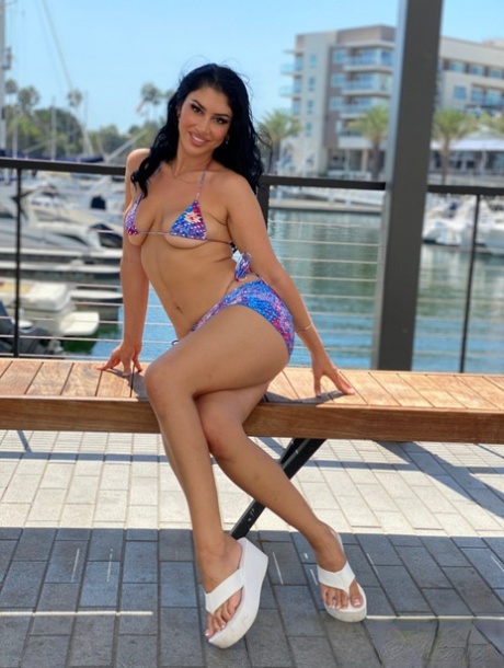 Queenie Sateen beautiful pornstar archive