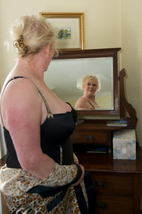 gilf lingeri xxx eksklusivt gallerier