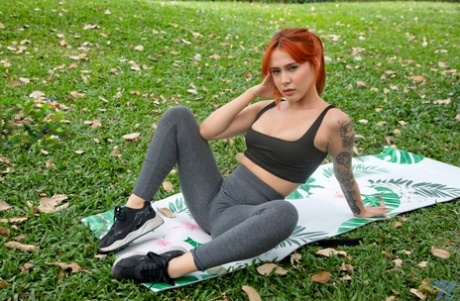 pantalones de yoga para adolescentes desnudo caliente fotos
