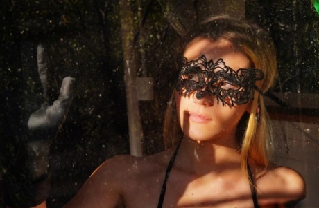 blindfold hot xxx images