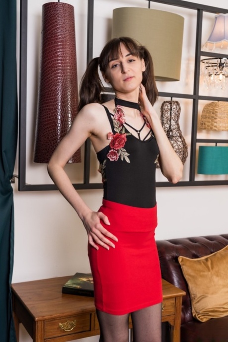 rok dewasa porno cantik gambar