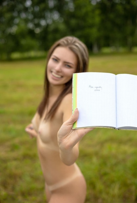 chica de campo arriba hd imagen