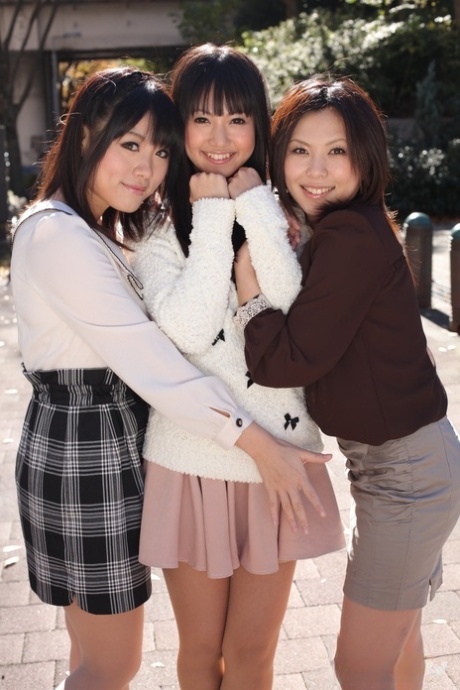 japansk kjol porr erotik foto