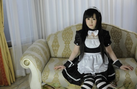 asian maid hot naked galleries