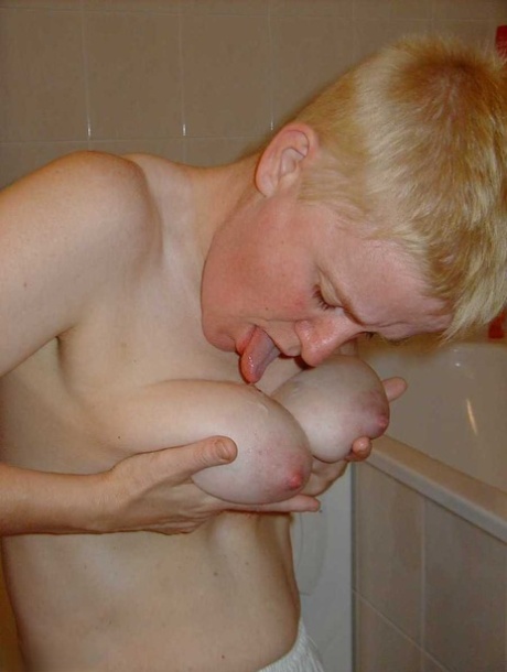 pod spódnicą cameltoe porno wysokiej jakości kolekcja