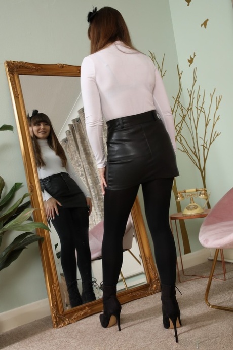 サプライズアナル セクシーヌード ギャラリー
