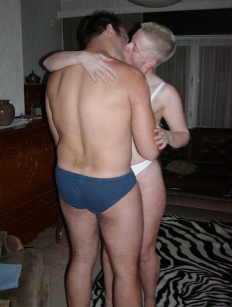 biondo pallido porno hd immagine