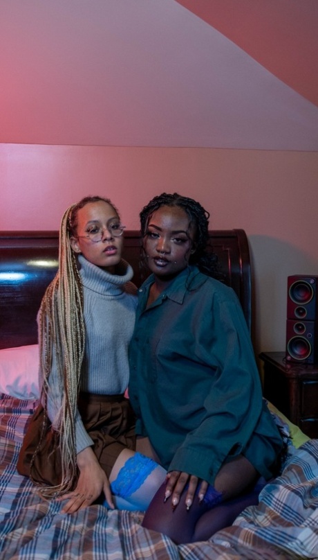 ebony threesome sexy xxx images