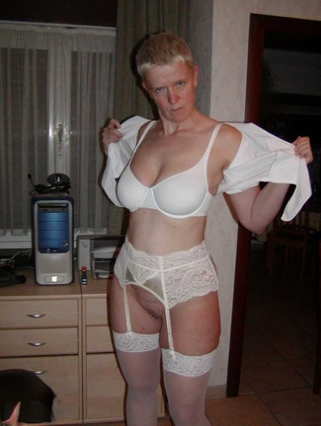 bucmasta kratka kosa seksi slike