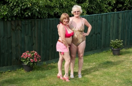 bestemorbikini pornografisk fine gallerier