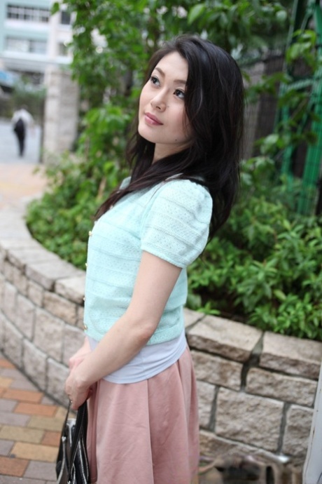 japansk milf exklusivt hett bilder