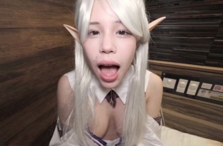cosplay sperma brezplačen seks slike