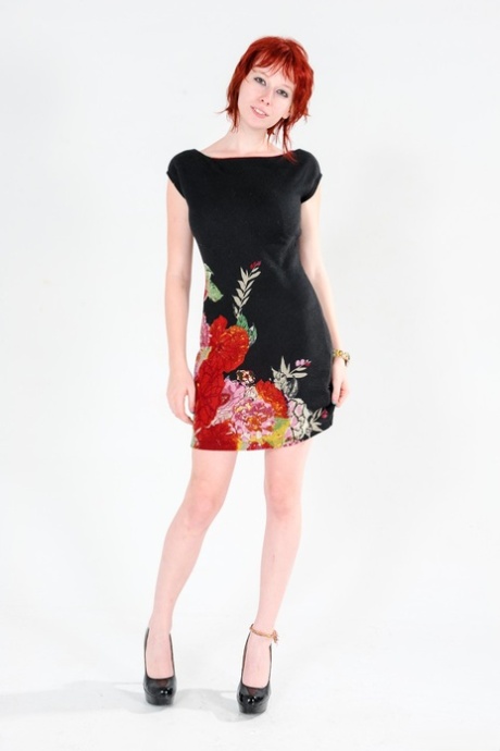 Zoey Nixon star perfect img