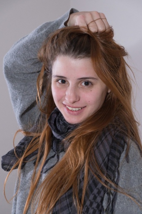 Clara Brown sexy actress pics