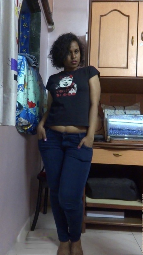 Lily Singh erotic model pics