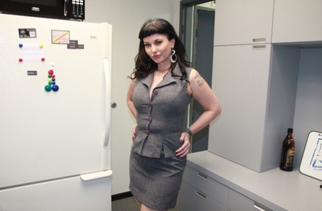 Carrie Ann nice star photo