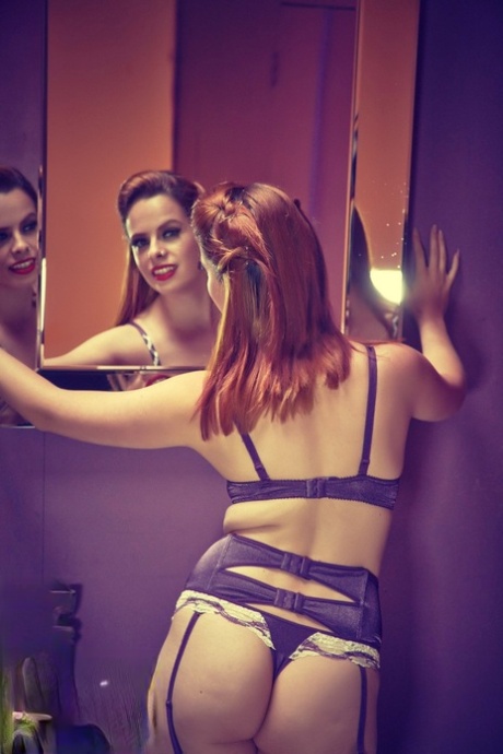 Tiffany Naylor model art image
