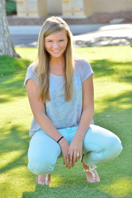 Melissa May beautiful model pictures