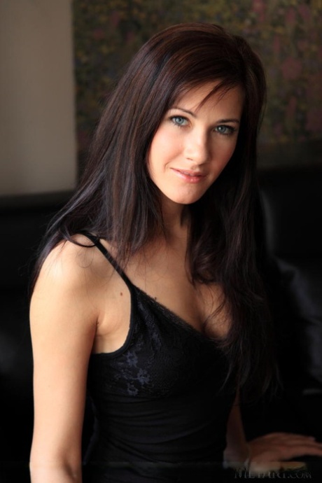Lauren Crist erotic actress pic