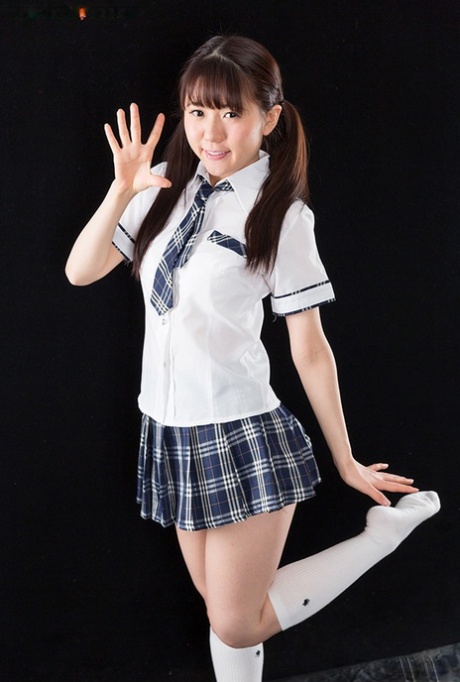 Mai Araki pretty pornstar pictures