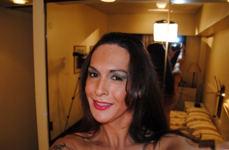 Nicole Montero star perfect image