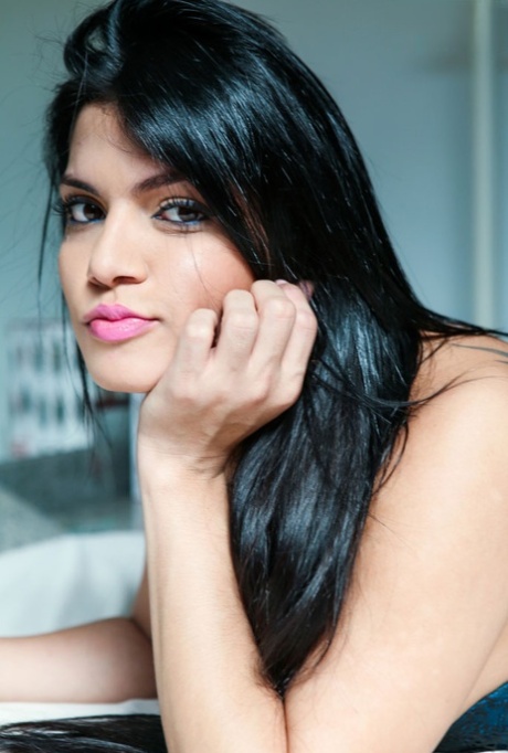 Beatricy Velmont model top archive