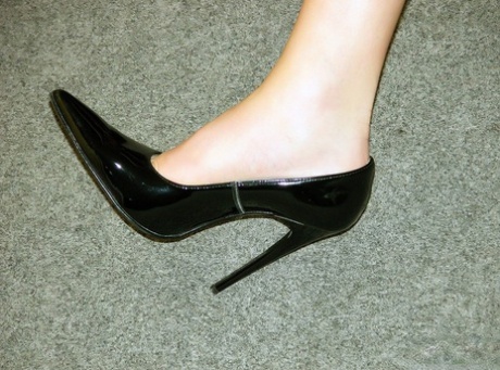 shemale high heels exclusive pics