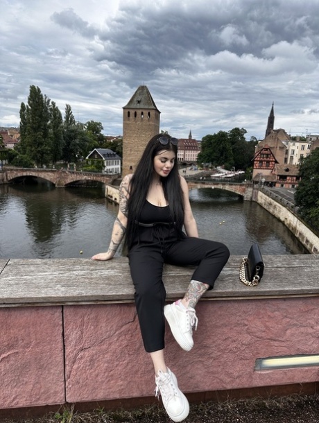 paksu brunette kaunis galleria